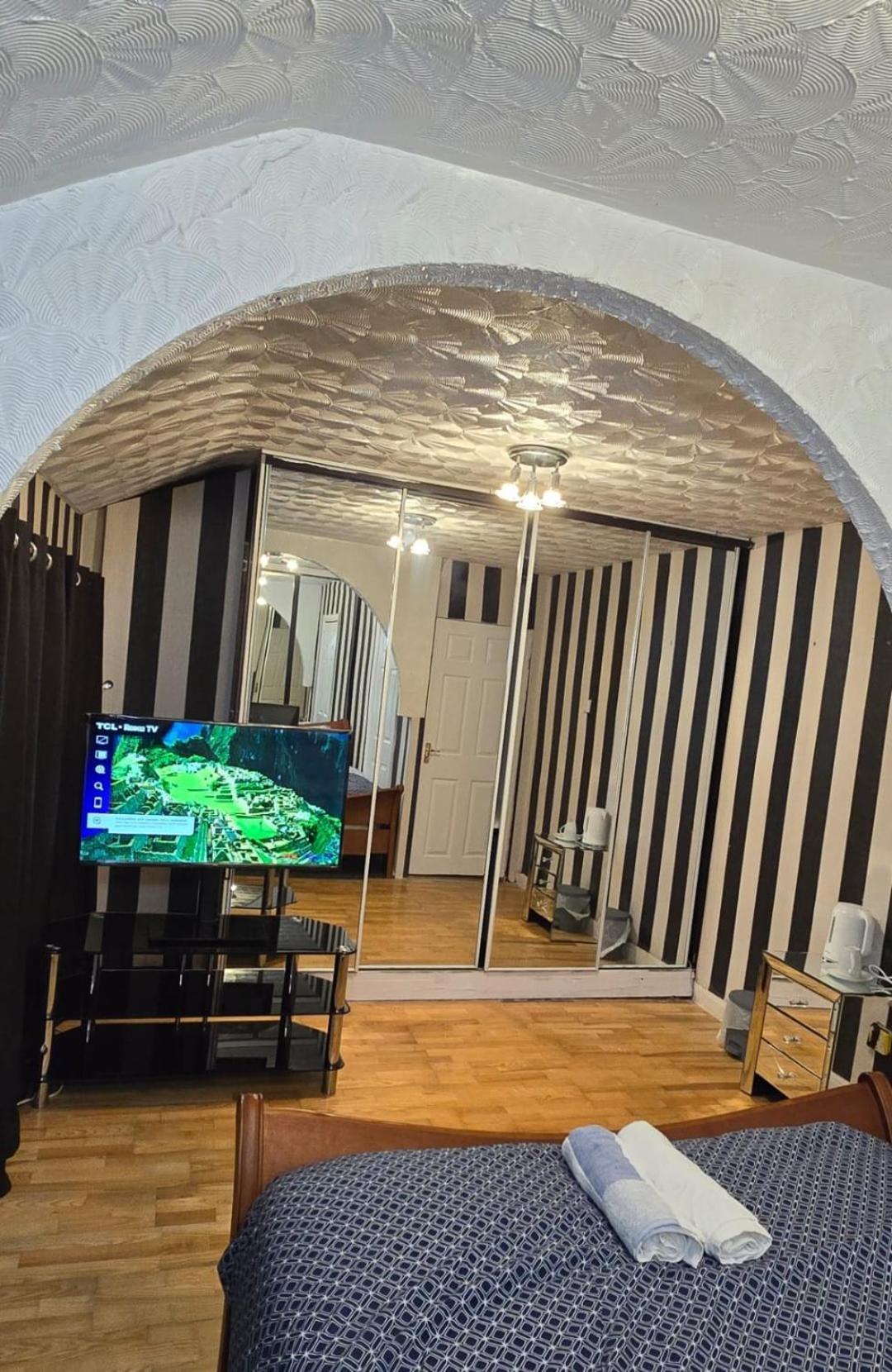 Ritchie Guest House ウィガン エクステリア 写真