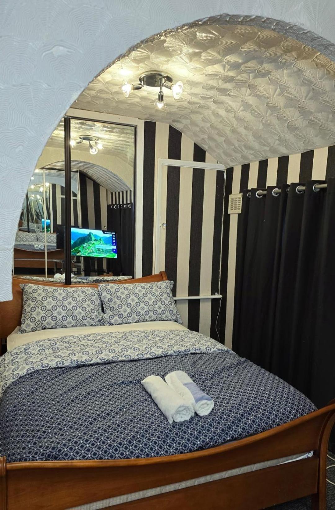 Ritchie Guest House ウィガン エクステリア 写真