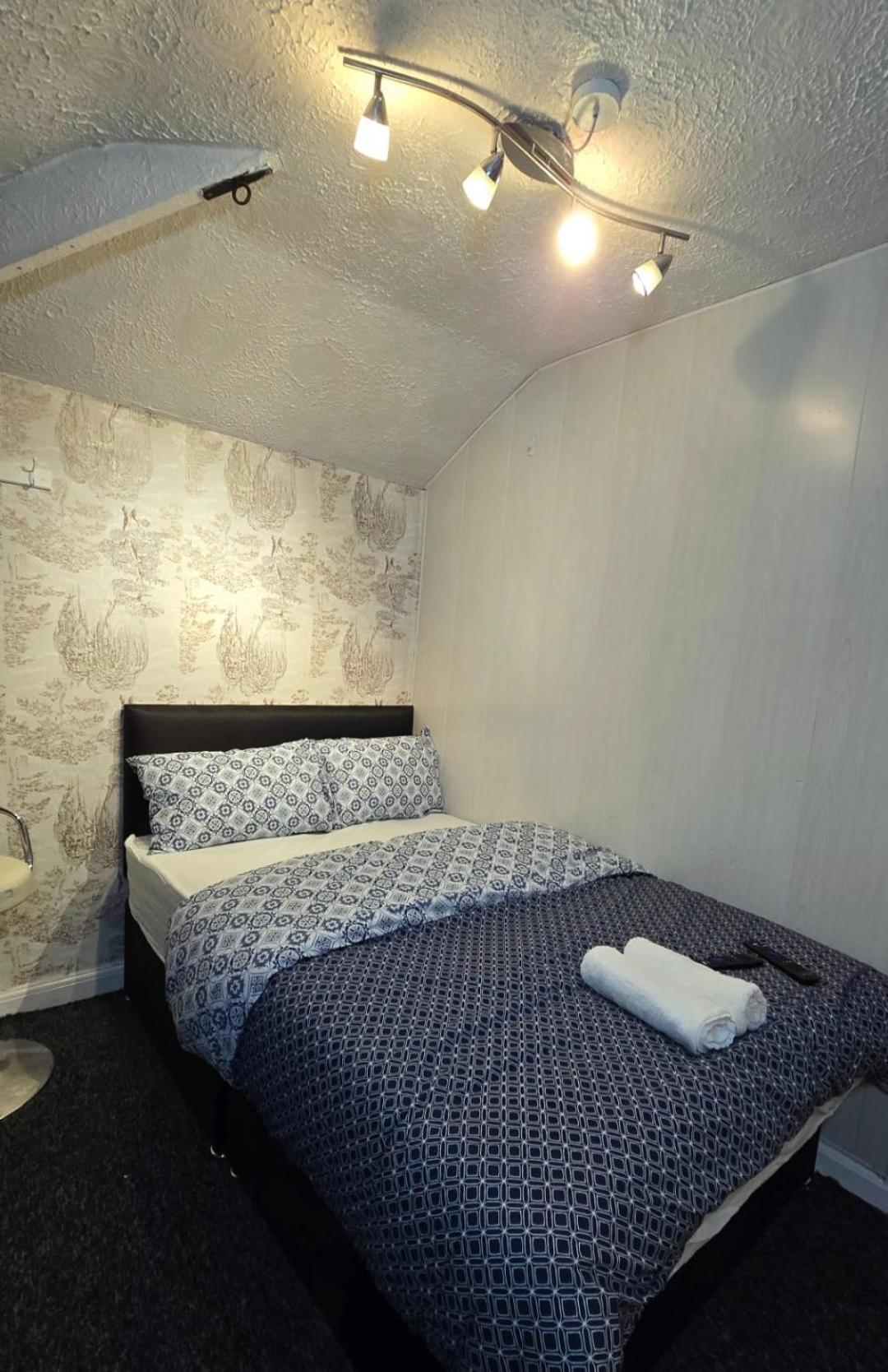 Ritchie Guest House ウィガン エクステリア 写真